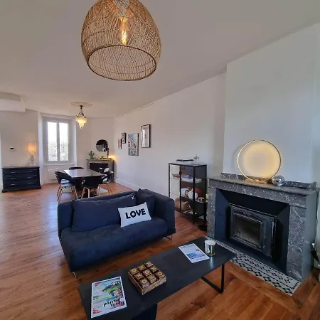La Maison Du 35 *